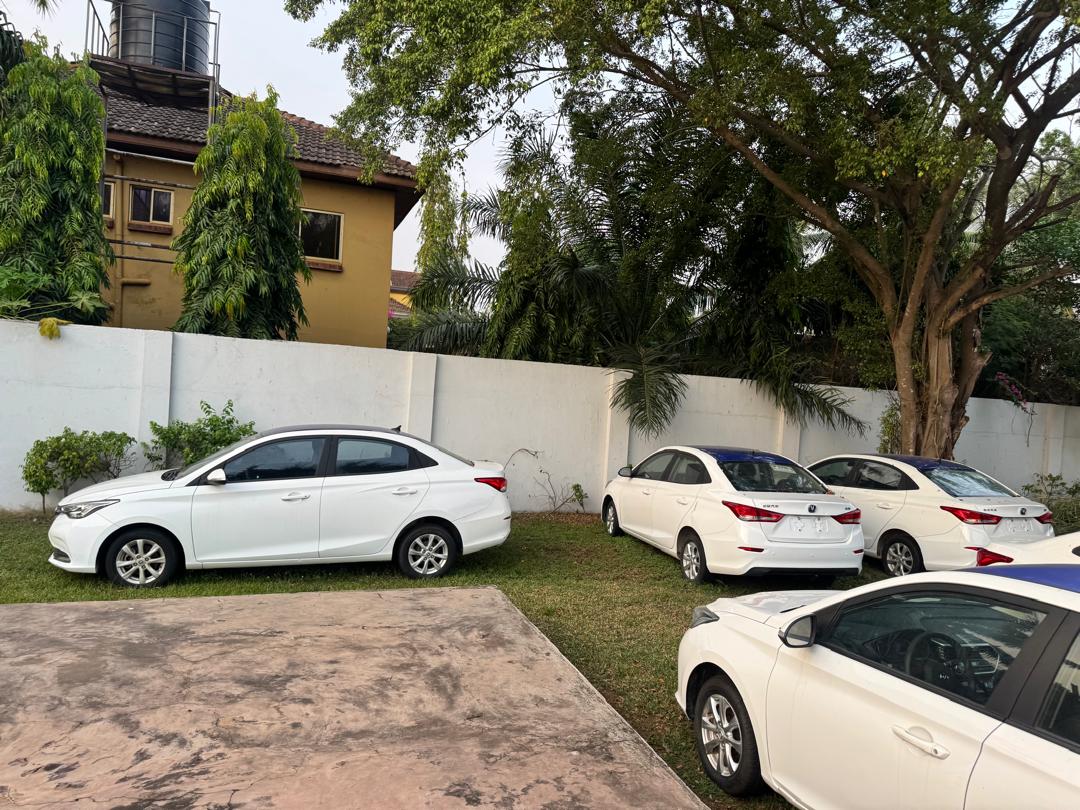 Multi-car staging and service turnaround at Axtro facilities